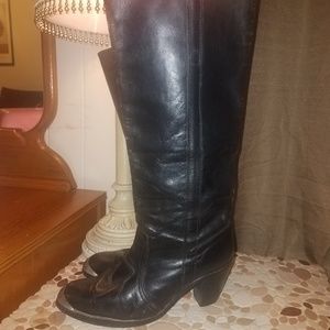 Vintage Frye boots size 9.5